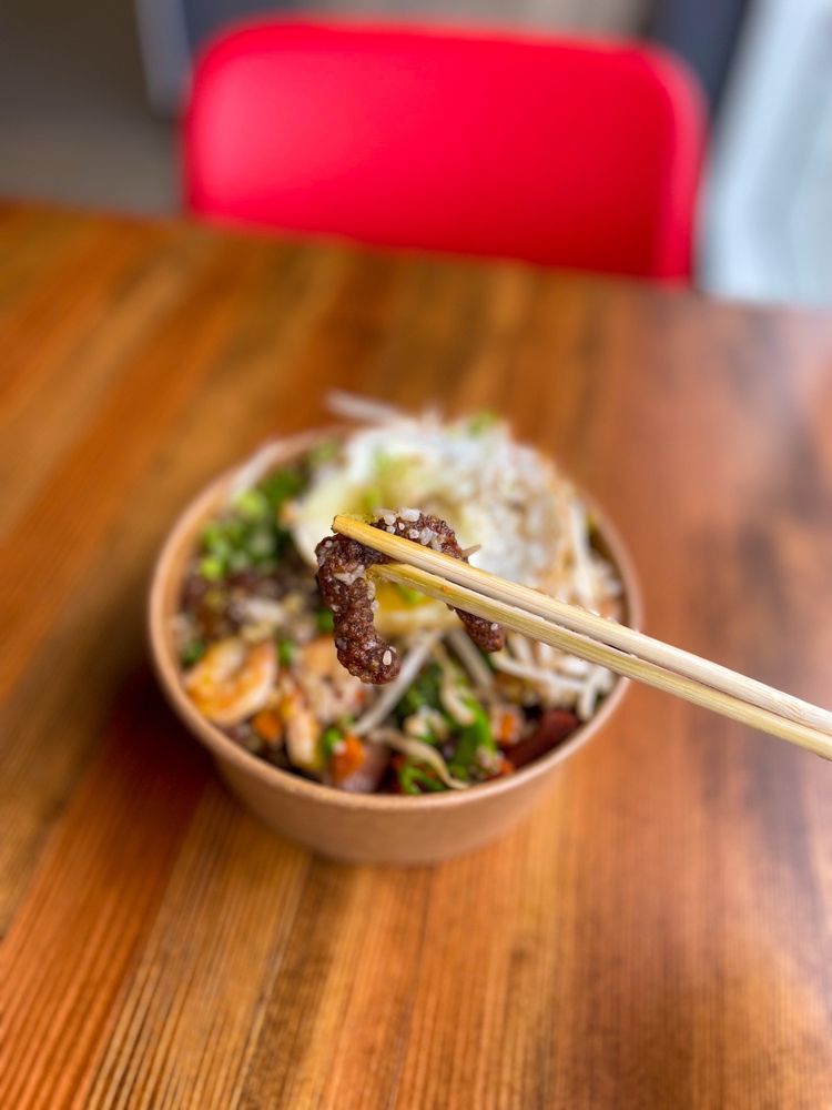 noodlebox-updated-december-2025-14-photos-1417-99-street-nw