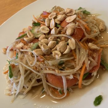 Family Thai Kitchen - Papaya salad - Thai Near Me - Maplewood, Minnesota Family Thai Kitchen - Papaya salad - Thai Near Me - Maplewood, Minnesota
