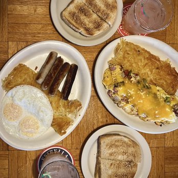 DOCKSIDE SALOON & RESTAURANT Updated May 2024 154 Photos & 170