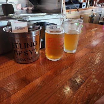 Barge Inn Tavern - Pubs Near Me - Newport, Oregon