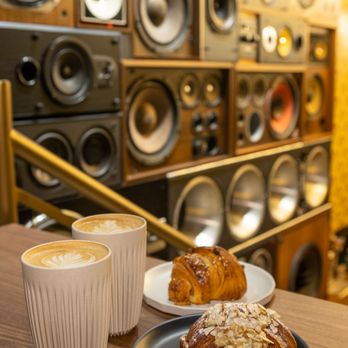 Rockit Coffee - Tasty pastries and top quality coffee, at the coolest coffee shop in Whistler - Coffee & Tea Near Me - Whistler, British Columbia Rockit Coffee - Tasty pastries and top quality coffee, at the coolest coffee shop in Whistler - Coffee & Tea Near Me - Whistler, British Columbia