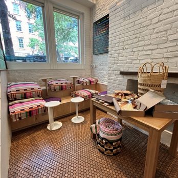 Anew Cafe and Goods - Coffee & Tea Near Me - New York, New York