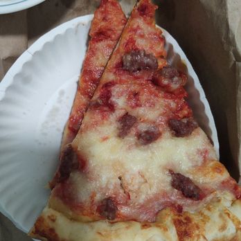 North Beach Pizza - Pizza Slices - Pizza Near Me - San Francisco, California