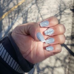 Excellent freehand  nail design, love this place!! GREAT WORK!!