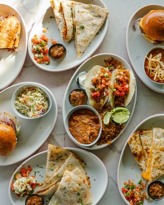 Gentle Ben's by null