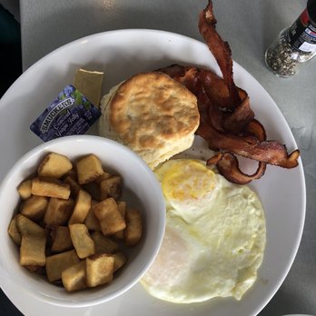 Brick & Spoon - Orange Beach - All American Breakfast a Fried Potatoes - Breakfast & Brunch Near Me - Orange Beach, Alabama