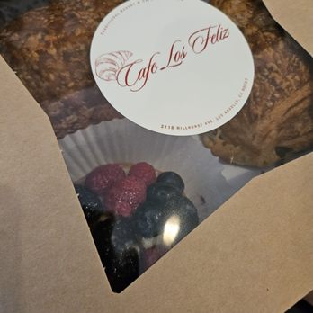 Cafe Los Feliz - Chocolate croissants & Fresh Fruit Tart - Coffee & Tea Near Me - Los Angeles, California