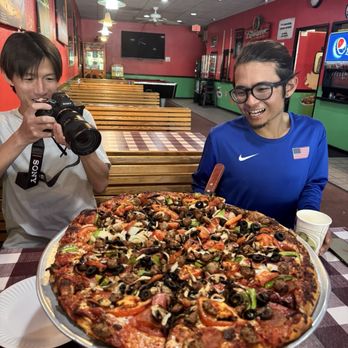 Pizza Express Maidu - Japanese reaction of giant pizza - Pizza Near Me - Auburn, California