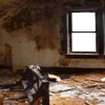 Michigan Restoration & Cleaning - the inside of an abandoned house - Carpet Cleaning Near Me - Highland, Michigan Michigan Restoration & Cleaning - the inside of an abandoned house - Carpet Cleaning Near Me - Highland, Michigan