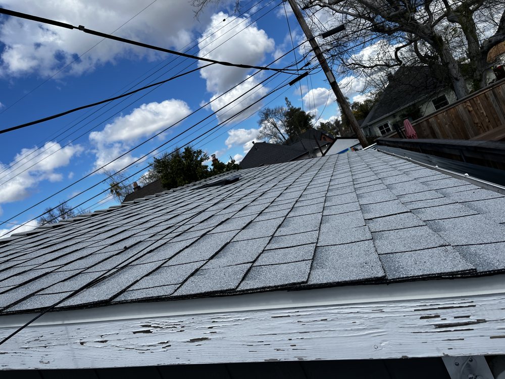 Slide of M&M Roofing