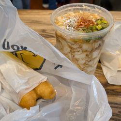Heung Fa Chun Sweet House - Salty tofu large, pork and vegetable bun, Chinese doughnut, good for two!
