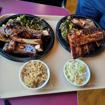 Tennessee's Real BBQ Real Fast - Food is served - Barbeque Near Me - Framingham, Massachusetts