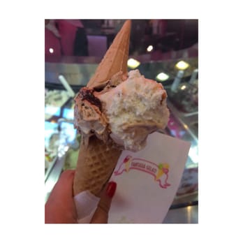Fantasia Gelati - Cheeeecake al caramello e duplo - Ice Cream & Frozen Yogurt Near Me - Naples, NA Fantasia Gelati - Cheeeecake al caramello e duplo - Ice Cream & Frozen Yogurt Near Me - Naples, NA