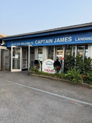 Captain James Crabhouse by null