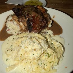 Short Rib Marsala sub carrots for Alfredo . 10/10