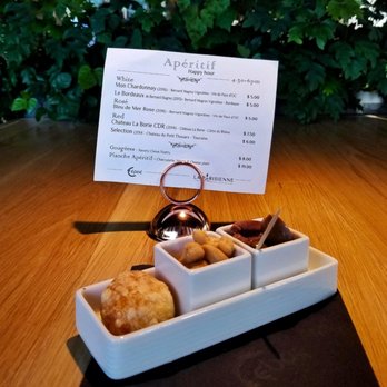 Cepae Tasting Room - Wine Tasting Room Near Me - Bellevue, Washington