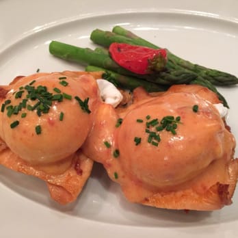 Veranda - Eggs Benedict - hot smoked salmon instead of bacon. - Breakfast & Brunch Near Me - Las Vegas, Nevada Veranda - Eggs Benedict - hot smoked salmon instead of bacon. - Breakfast & Brunch Near Me - Las Vegas, Nevada
