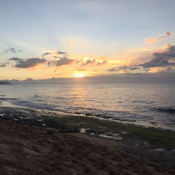 Laniakea Beach - Beaches Near Me - Haleiwa, Hawaii
