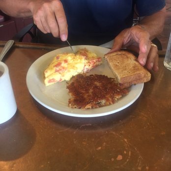 Station 400 - Really good omelette - American Near Me - Sarasota, Florida Station 400 - Really good omelette - American Near Me - Sarasota, Florida