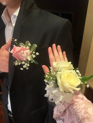 Esther Flowers of Northbrook, INC