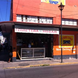 Refaccionaria y Ferretería K del Hogar - Vista desde la calle Mina viniendo del centro de la ciudad.