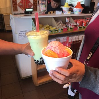Frostcity - Strawberry frost & Honeydew bubble drink - Desserts Near Me - Honolulu, Hawaii