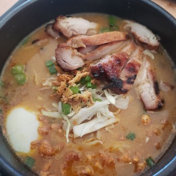 K Pop Ramen - Garlic miso with chicken - Ramen Near Me - Dallas, Texas K Pop Ramen - Garlic miso with chicken - Ramen Near Me - Dallas, Texas