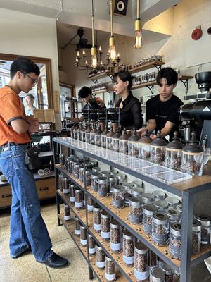 GLITCH COFFEE & ROASTERS by null