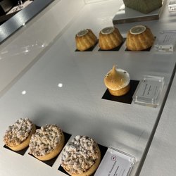 Hotel Vier Jahreszeiten Kempinski - Tempting delicious desserts