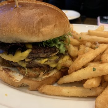Old Irving Brewing - Burger of the week - Breweries Near Me - Chicago, Illinois