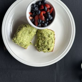 Astor’s Table - Avocado toast with berries - Steakhouses Near Me - Katy, Texas
