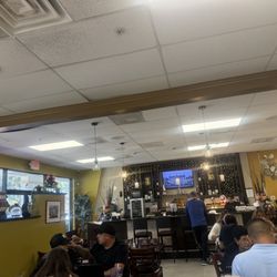 Aji Limon Peruvian Kitchen - Inside