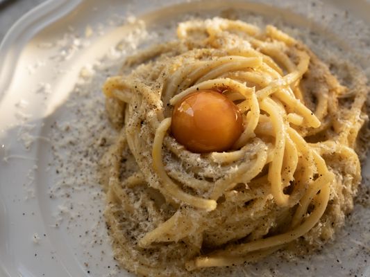 Oro by null