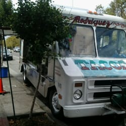 Tacos Rodriguez - Good sopes, burritos & tacos