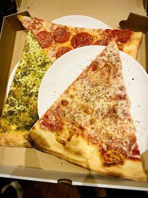 Dani's House of Pizza by null