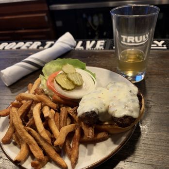 Shooter McGee's - Burger with pepper jack - Comfort Food Near Me - Alexandria, Virginia Shooter McGee's - Burger with pepper jack - Comfort Food Near Me - Alexandria, Virginia