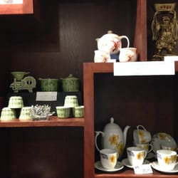Finger Lakes Tea Company - More close up look of some teapot sets.