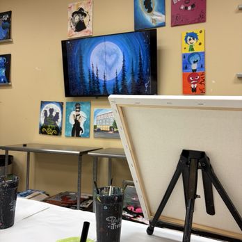 Painting with a Twist - Paint & Sip Near Me - Pearland, Texas Painting with a Twist - Paint & Sip Near Me - Pearland, Texas