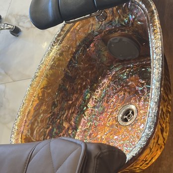 Palladium Nail Lounge - Pedicure bowl - Waxing Near Me - High Point, North Carolina