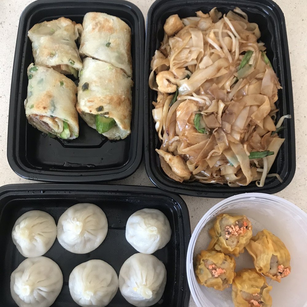 Elite Dumpling - Beef pancake, chicken chow fun Shanghai Soup Dumpling and Shao-Mai - Seafood Near Me - Hayward, California Elite Dumpling - Beef pancake, chicken chow fun Shanghai Soup Dumpling and Shao-Mai - Seafood Near Me - Hayward, California
