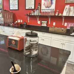 The Ice Cream Stop - Counter area