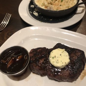 Willard Hicks - Off the grill filet with Mac and cheese - New American Near Me - Campbell, California Willard Hicks - Off the grill filet with Mac and cheese - New American Near Me - Campbell, California