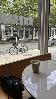 Day Made Kaffe Bar by null