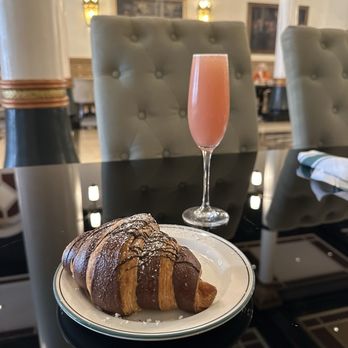 1886 Cafe & Bakery - American Near Me - Austin, Texas