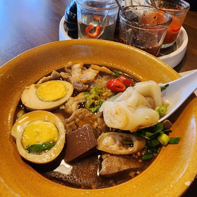 Yaowarat Thai Street Food by null