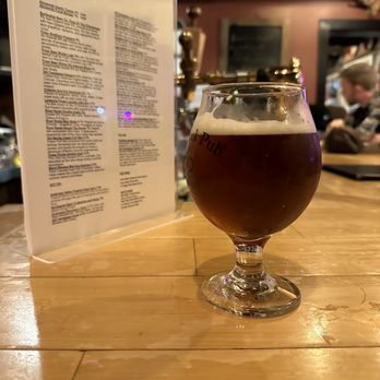 Blackback Pub - Bar area - Pubs Near Me - Waterbury, Vermont