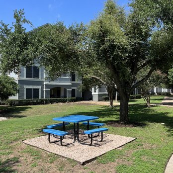 Sycamore Springs Apartments - Grounds - Apartments Near Me - Austin, Texas Sycamore Springs Apartments - Grounds - Apartments Near Me - Austin, Texas