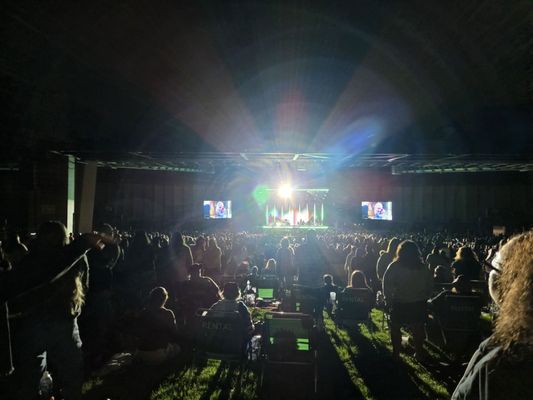 Cascades Amphitheater by null