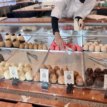 Marvelous by Fred - Desserts Near Me - Toronto, Ontario