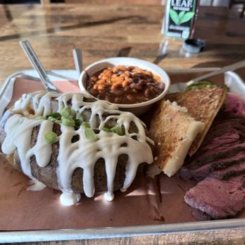 Wagon Wheel BBQ - Barbeque Near Me - Mountain View, California Wagon Wheel BBQ - Barbeque Near Me - Mountain View, California